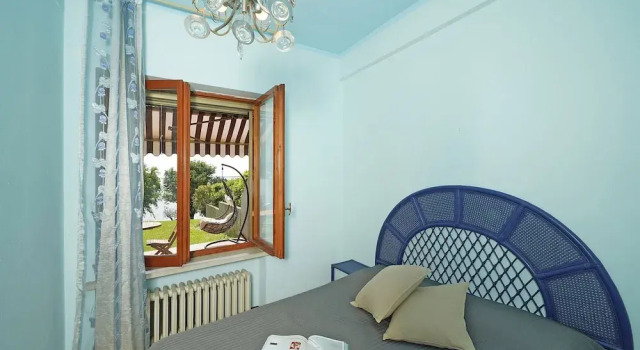 Il Melagrano A6 by Wonderful Italy, Забронировать Апартаменты/квартира Отели Valtenesi del Garda с парковкой, Парковка