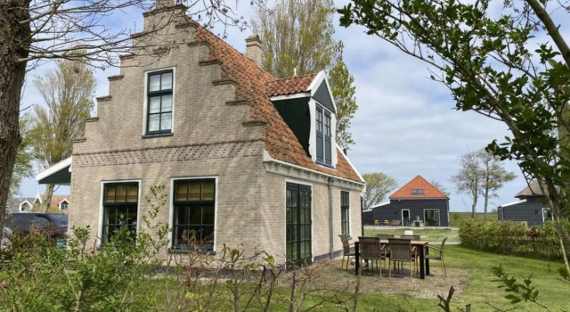 Recreatiepark Wiringherlant, Забронировать Отель Отели Норда 3 звезды, 3*