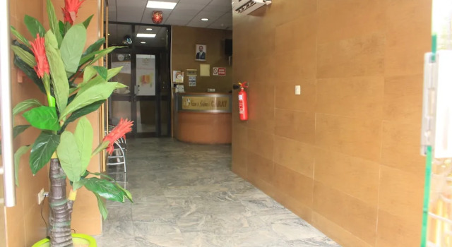 Residence Le Carat Akwa, Rezerwuj Hotel Hotele w Duala ze śniadaniem, w pobliżu Akwa Stadium, Śniadanie