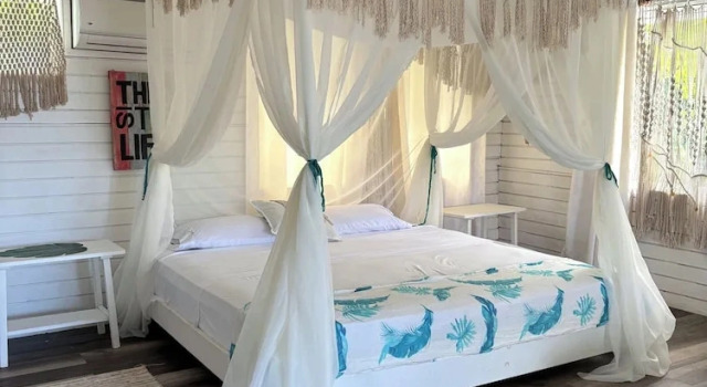 Люкс с балконом и с видом на сад Siloe Cove Hospedaje Campestre