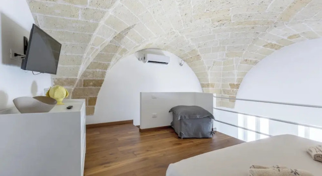 4153 Pasitea Luxury Suite by Barbarhouse, Prenota Appartamento Squinzano Salento