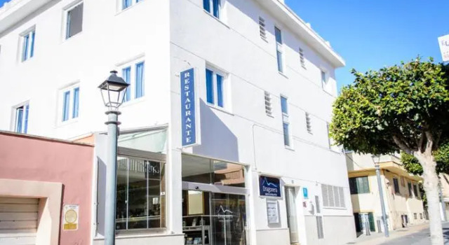 Hostal Dragonera, Rezerwuj Hotel Hotele w Majorka z parkingiem, Parking