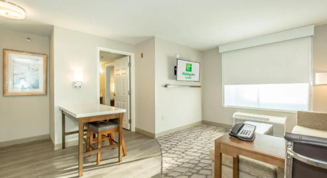 Люкс Holiday Inn Hotel and Suites Peachtree City by IHG