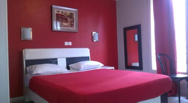 Двухместный номер Standard Hipotel Paris Gambetta République