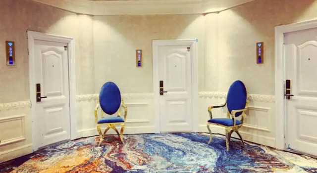 Elegance Hotel