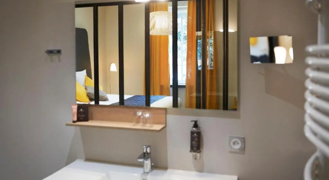 Номер Deluxe Pont du Chalon Hôtel and Restaurant