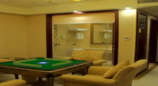 Люкс Vienna International Hangzhou Xiasha Hotel