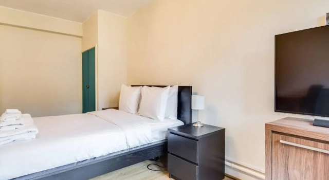 Bright Studio Near Borough and The Shard