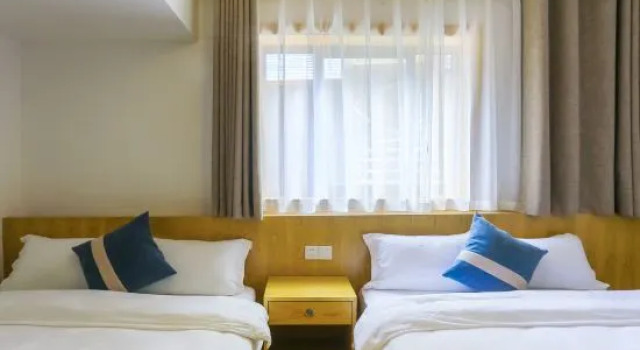 Люкс Fenghuang Color River View Villa