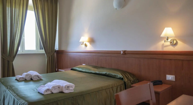 Park Hotel Villa Maria, Reserva ahora Hotel Hoteles en El Lacio con aparcamiento, Aparcamiento