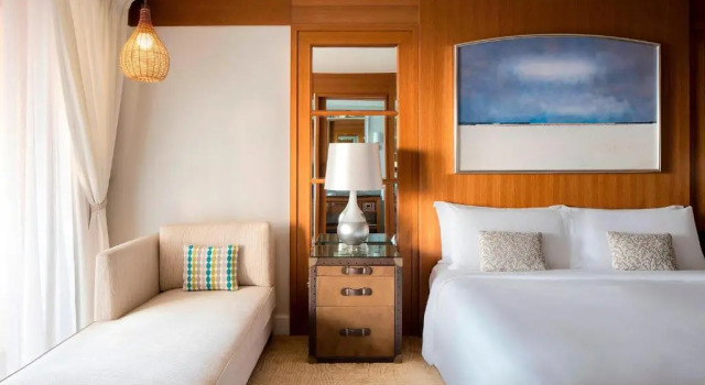 Двухместный гостевой номер Premium с балконом и с видом на море The St. Regis Saadiyat Island Resort, Abu Dhabi