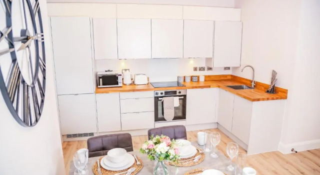 Апартаменты c 1 комнатой Shrewsbury apartments by BEVOLVE - Free Parking