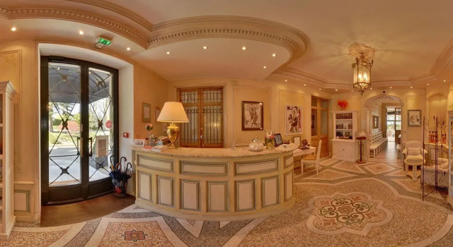 Manoir de la Roseraie, Rezerwuj Hotel Hotele SPA w Grignan, SPA