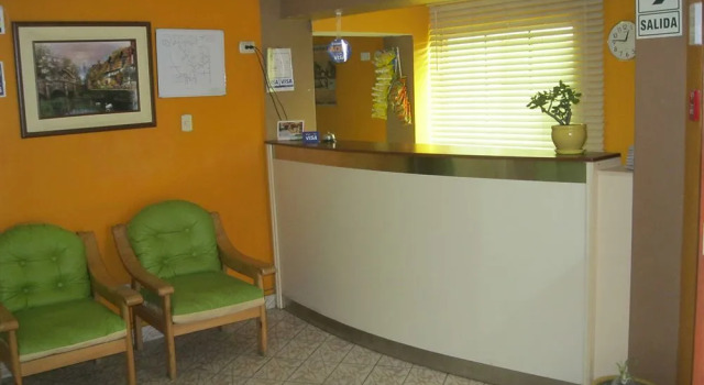 Hostal Hostello - Lima Airport, Varaa Hotelli Hotellit Provincia de Lima pysäköinnillä, Pysäköinti