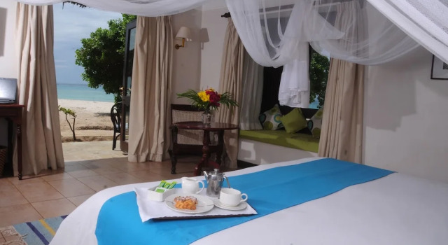 Номер Standard с балконом и рядом с пляжем Jacaranda Indian Ocean Beach Resort