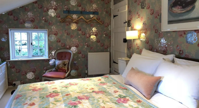 Crown House Bed & Breakfast, Reservar Hotel Saxmundham Suffolk