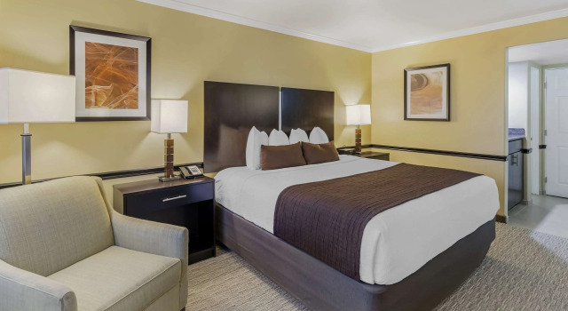 Двухместный номер Deluxe Best Western Canoga Park Motor Inn