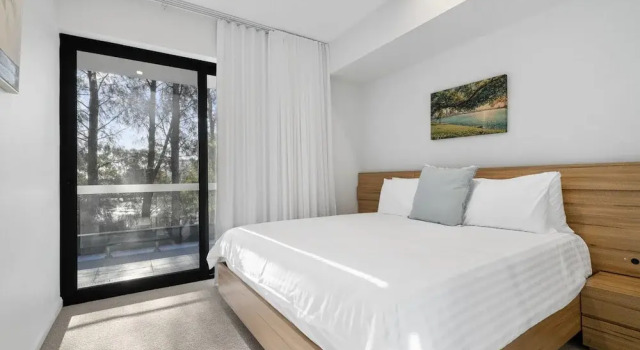 Апартаменты Stylish 1-bed Apartment With Rooftop Access