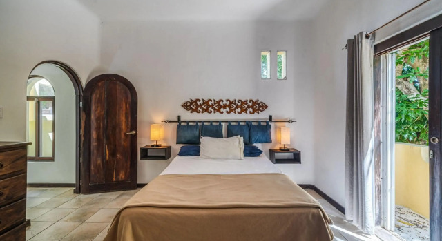 Villa in Playacar 4 bedrooms AC/Tennis/Pool/ 5min 5ta beach/ Private Garden, Rezervasyon Villa Playacar Quintana Roo