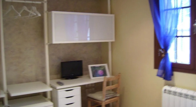 Casa Rural Las Lezas, Book Hotel Hotels in Aragon with Parking, Parking