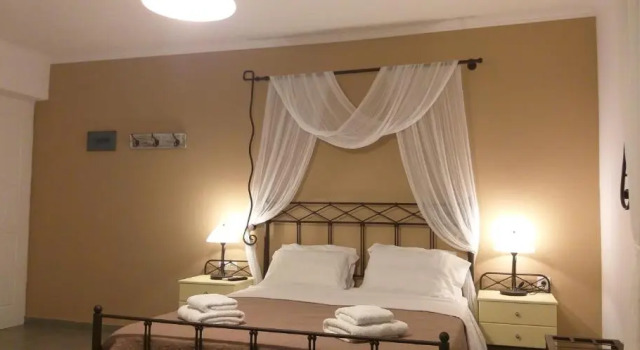 Номер Standard Asterias Studios