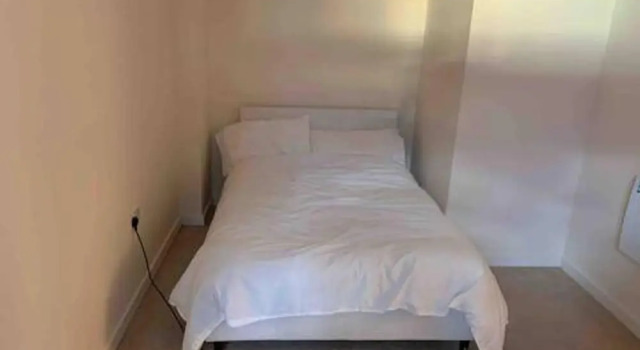 Charming 2-bed Apartment in Slough, Varaa Huoneisto Asunnot kohteessa Merseyside, Huoneisto