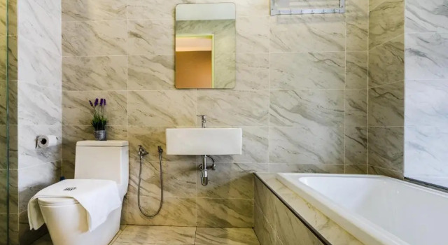 Двухместный номер Deluxe Imperio Residences Private Bathtub or Jacuzzi by Nestcove