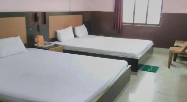 Номер Deluxe Goroomgo Samrat Palace Puri