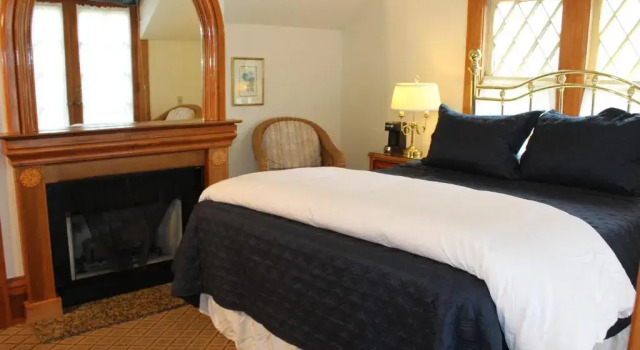 Двухместный номер Standard с балконом Pacific Grove Inn