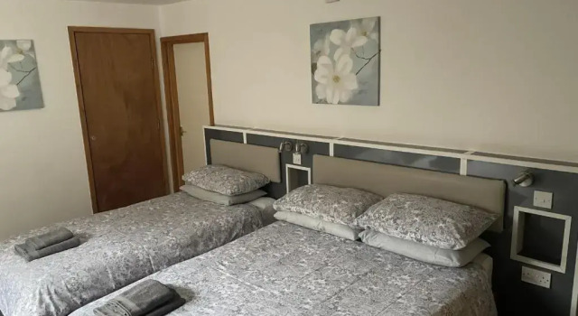 Семейный номер Standard OYO The Bentleys Hotel