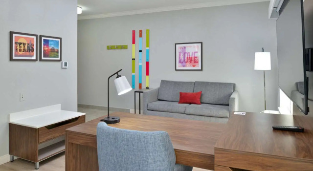Люкс Hampton Inn & Suites Greenville