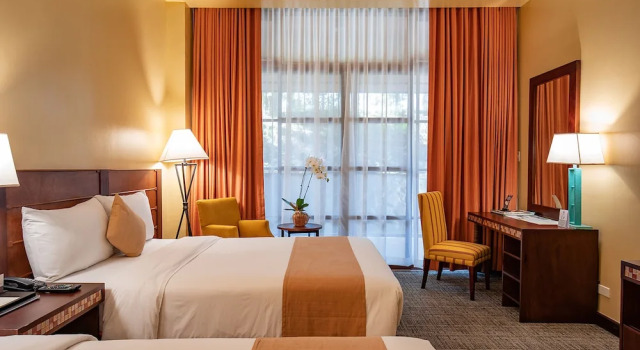 Номер Deluxe с балконом Отель John Hay Hotels Forest Wing