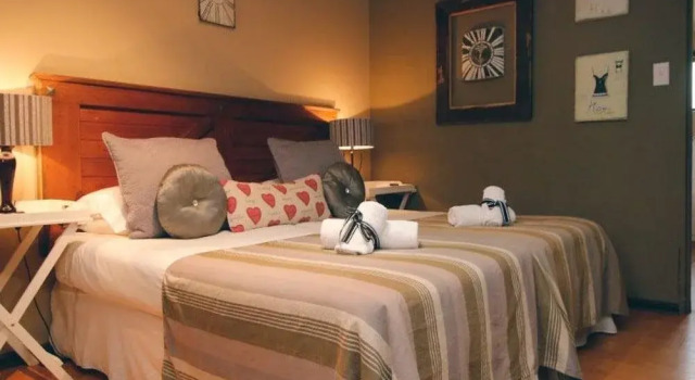 Farm and Fellow Guesthouse and Restaurant, Buchen Sie Bauernhof George George