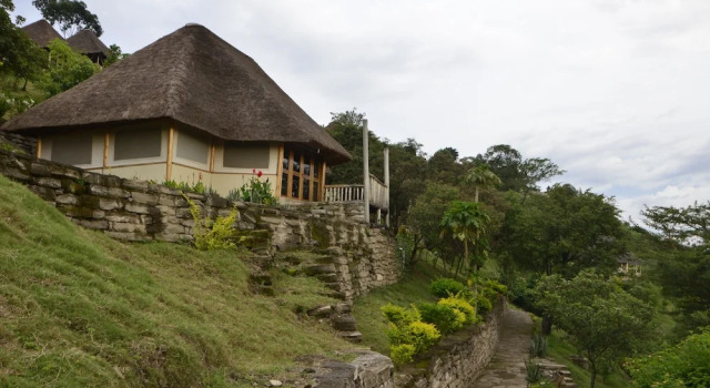 Enganzi Game Lodge, Book Hotel Katara 