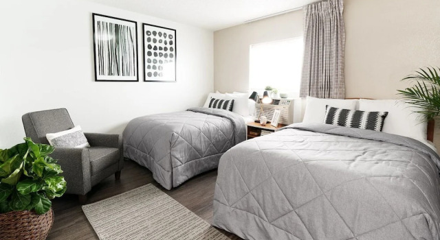 Intown Suites Extended Stay Select Hampton, 예약 호텔 햄프턴 버지니아