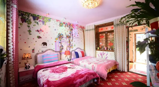 Номер Superior October Inn