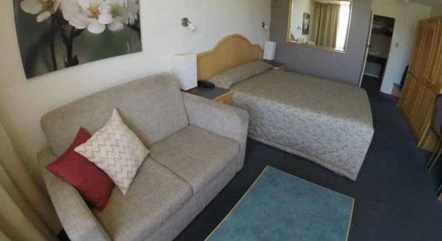 Adelaide International Motel, Book Motel Glenelg 