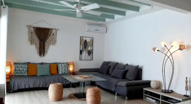 Villa Intimiste Casa Del Tamaris , 10 mn walk to the Bo beach, Mont Vernon 1, Book Villa Villaer i Orient Bay, Villa