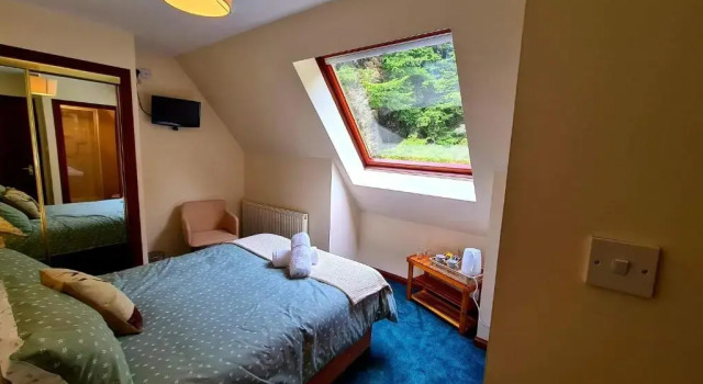 Braelea, Buchen Sie Bed & Breakfast Hotels in Schottland mit Parkplatz, Parkplätze