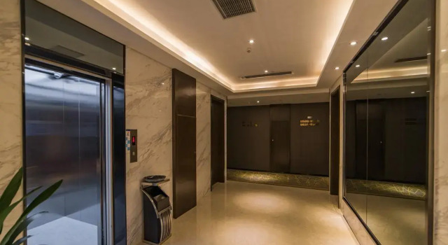 Zmax Qingyuan Yiwu Trade City, Boek Hotel Hotels in Guangdong met parkeren, Parkeren