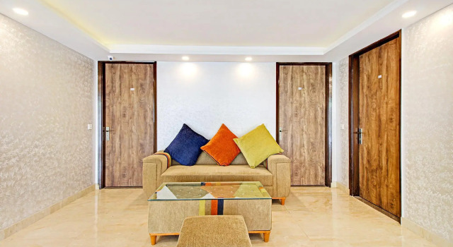 FabHotel Soft Petals Near Millennium City Centre Gurugram, Забронировать Отель Гургаон 