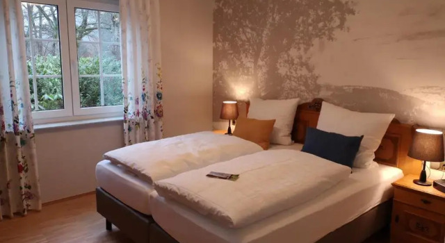 Landidyll Landhotel Liesetal, Забронировать Отель Халленберг 