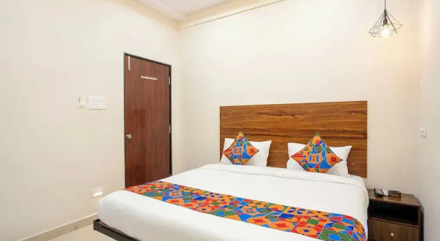 Номер Deluxe Fabhotel Three Waves