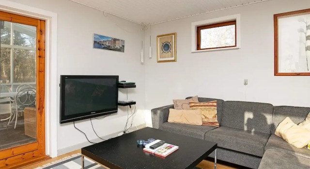 Pleasant Holiday Home in Rødby With Roofed Terrace, Забронировать Отель Крамнитсе Лолланн