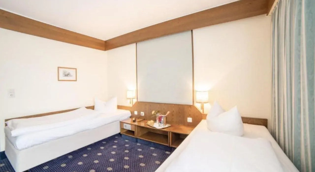 City Club Hotel, Rezervasyon Otel Oldenburg Lower-Saxony, Train Station Oldenburg yakınında