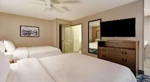 Homewood Suites by Hilton Orange New Haven, Rezervovat Hotel New Haven Connecticut