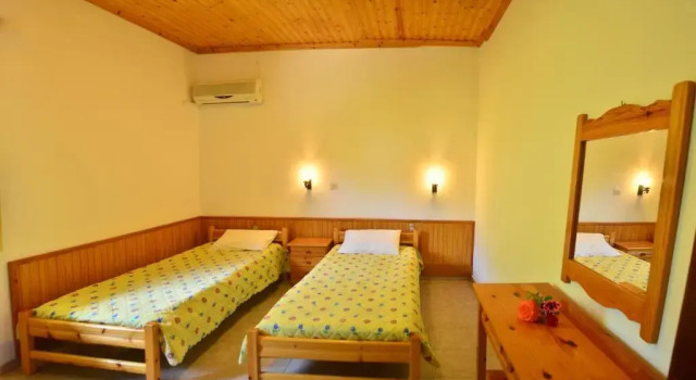 Студия с видом на сад Kapases Apartments