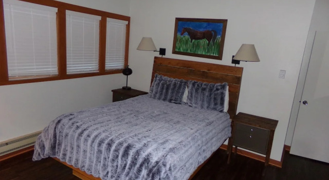 Tennis Townhome 2 Bed 2.5 Bath