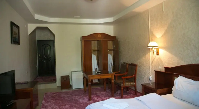 Qazybek Hotel, Rezervovat Hotel Hotely v Almaty s bazénem, Bazén
