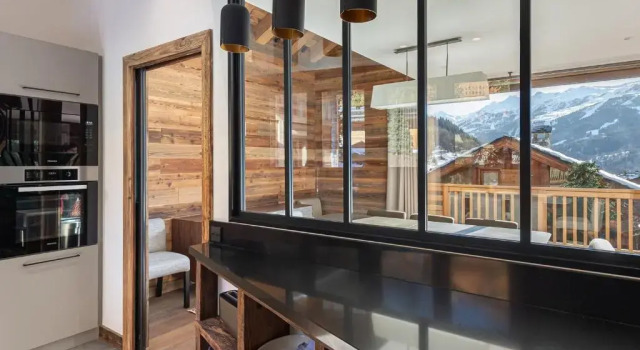 Chalet familial moderne près des pistes avec parking - FR-1-566-43, Забронировать Шале Виллы Овернь-Рона-Альпы, Вилла